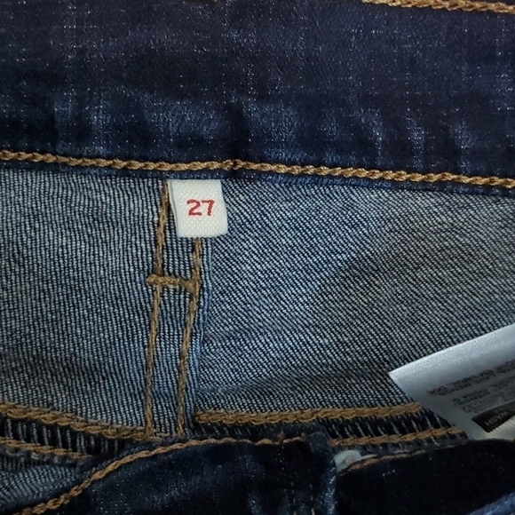 LEVI'S ROLL CUFF SHORTS. SZ 27. - Picture 5 of 6